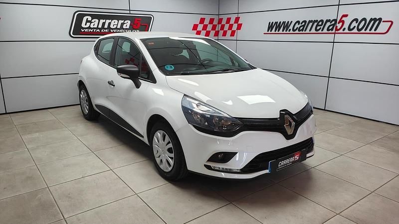 Usado Renault Clio IV Life 75 CV (55 kW) 2017 Blanco Berlina