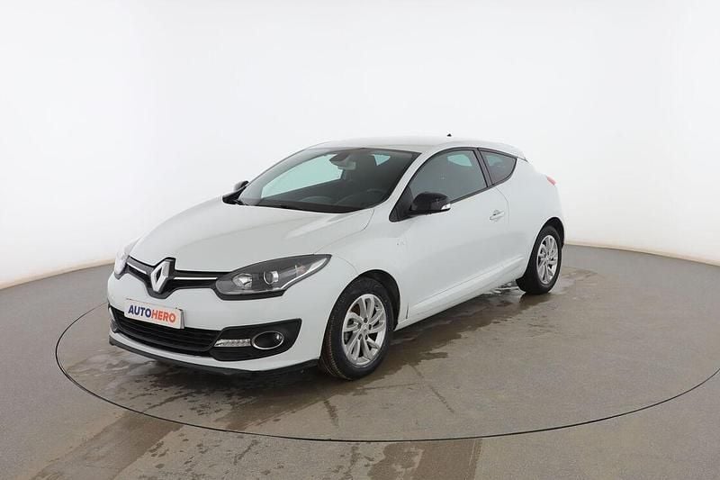 Usado Renault Mégane Coupé LIMITED 115 CV (84 kW) 2015 Blanco Coupe