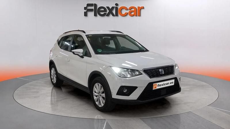 Usado Seat Arona Ecomotive 115 CV (84 kW) 2020 Blanco SUV