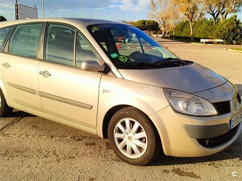 Usado Renault Scenic E-Tech Expression 130 CV (95 kW) 2007 Beige Monovolumen