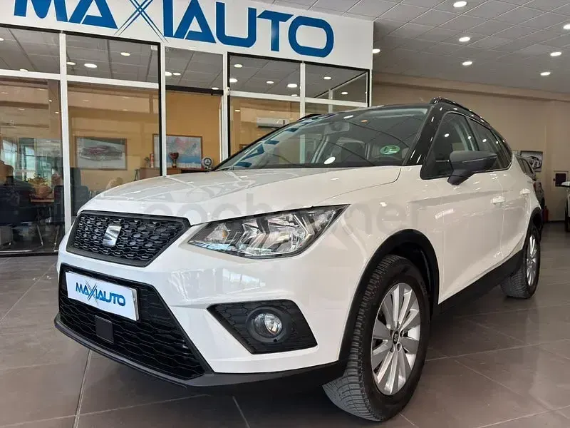 Usado Seat Arona Reference 95 CV (69 kW) 2020 Blanco SUV