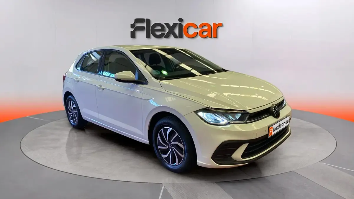 Usado VW Polo Life 95 CV (69 kW) 2023 Utilitario