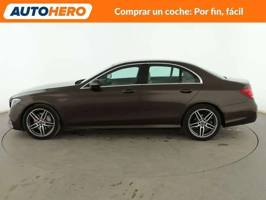 Usado Mercedes E200 AMG line 185 CV (136 kW) 2018 Marrón Berlina