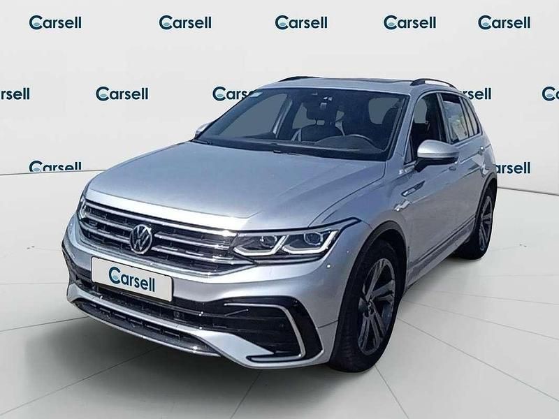 Gris / plata Usado 2021 VW Tiguan R-line SUV | 32.900 € (Un poco caro) - Imagen 1/4