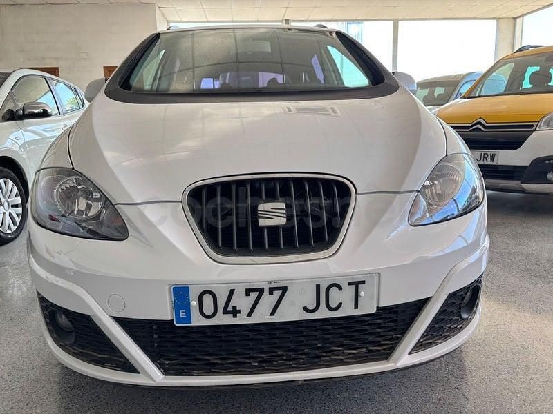 Usado Seat Altea XL I-Tech 105 CV (77 kW) 2015 Blanco Monovolumen