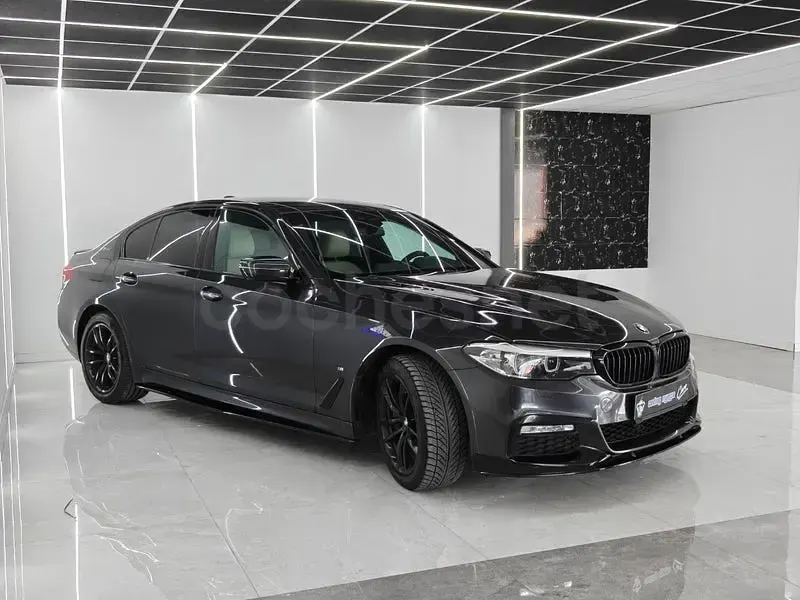 Usado BMW 530e iPerformance 252 CV (185 kW) 2017 Gris / plata Berlina