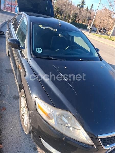 Usado Ford Mondeo Ambiente 125 CV (91 kW) 2009 Negro Berlina