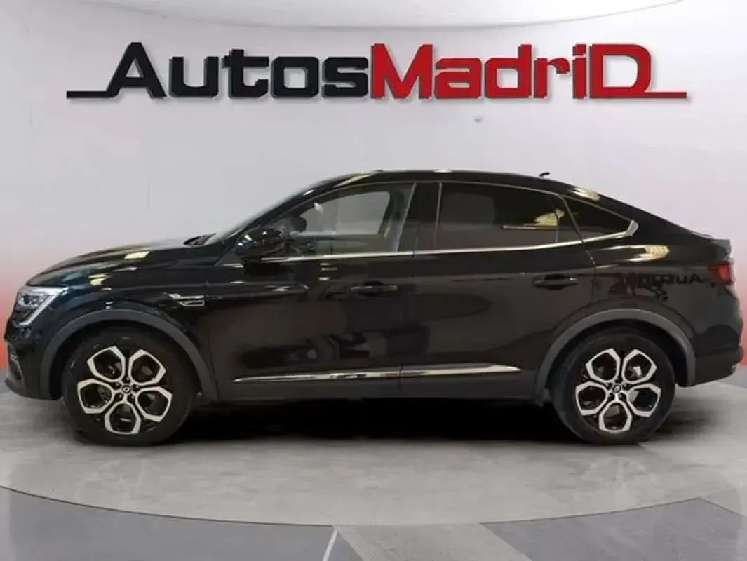 Usado Renault Arkana Zen 147 CV (108 kW) 2022 Negro SUV