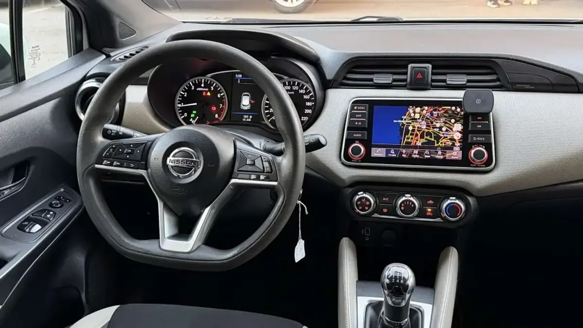 Usado Nissan Micra S 101 CV (74 kW) 2019 Blanco Utilitario