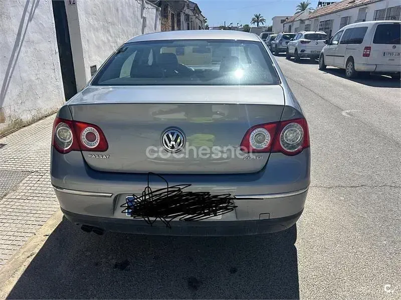 Usado VW Passat Advance 140 CV (102 kW) 2010 Azul Berlina