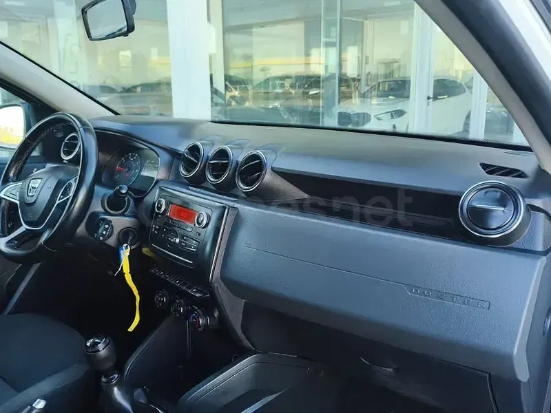 Usado Dacia Duster Essentiel 115 CV (84 kW) 2022 Blanco SUV