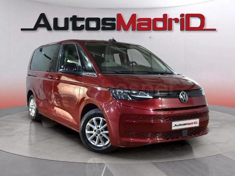 Usado VW Multivan 136 CV (100 kW) 2022 Granate Van