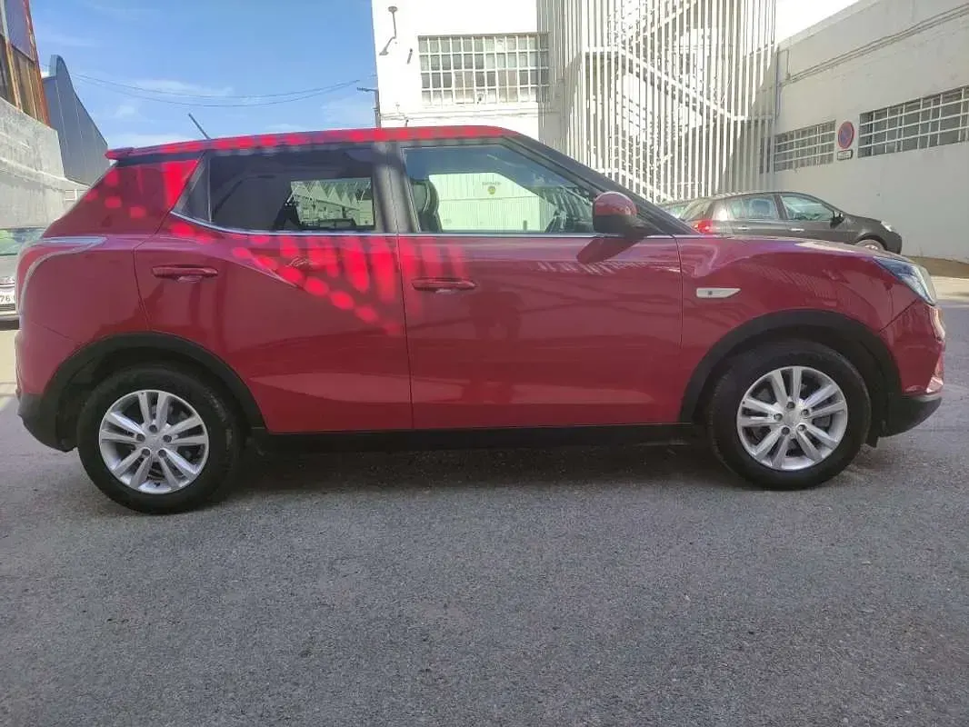 Usado SsangYong Tivoli Limited 128 CV (94 kW) 2015 SUV