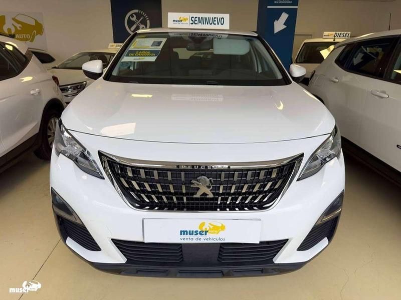 Usado Peugeot 3008 Active 131 CV (96 kW) 2020 Blanco SUV