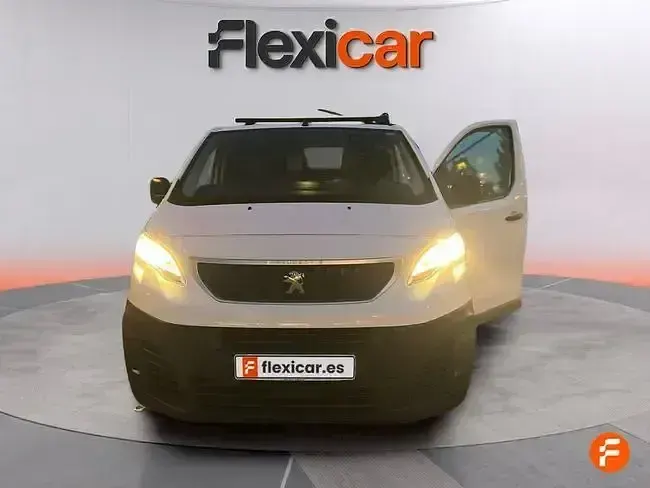 Usado Peugeot Expert Premium 122 CV (89 kW) 2020 Blanco Van