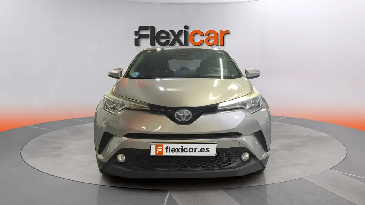 Usado Toyota C-HR Advance 122 CV (89 kW) 2019 Gris SUV