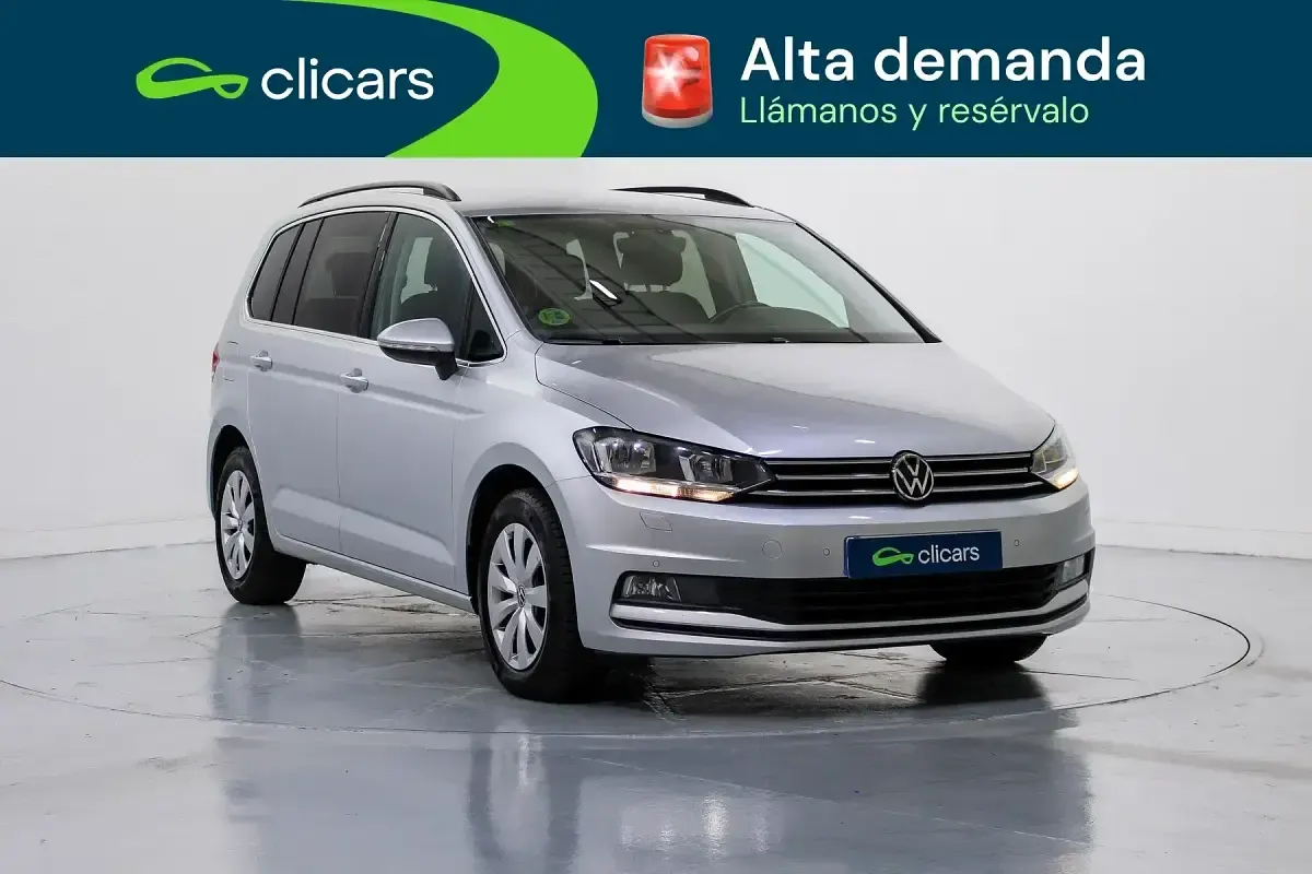 Usado VW Touran Advance 150 CV (110 kW) 2021 Gris Monovolumen