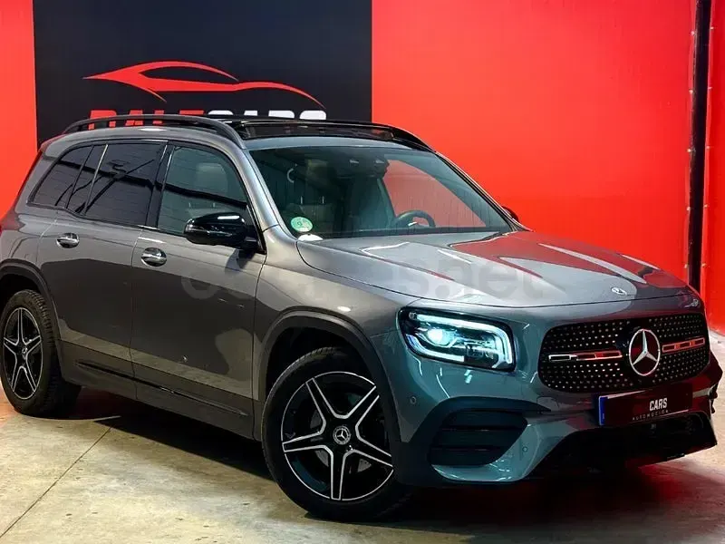 Usado Mercedes GLB200 150 CV (110 kW) 2023 Gris / plata SUV