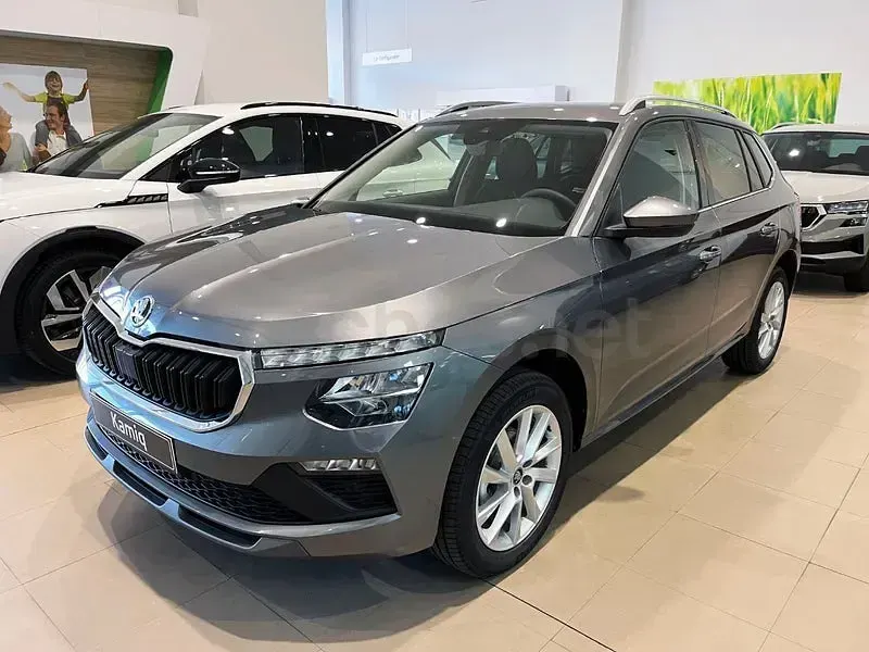 Nuevo Skoda Kamiq Selection 150 CV (110 kW) 2026 Gris / plata SUV