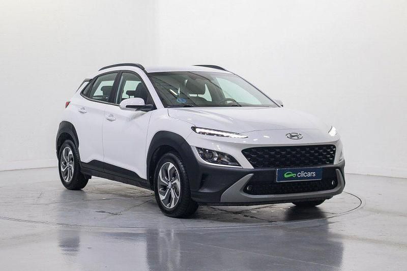 Usado Hyundai Kona 141 HP (103 kW) 2021 Branco SUV
