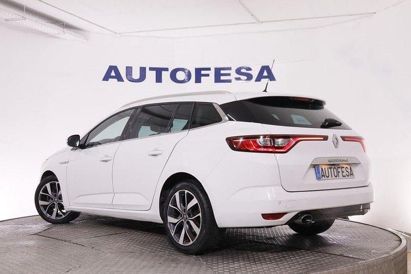 Usado Renault Mégane IV Bose Edition 130 CV (95 kW) 2017 Blanco Familiar