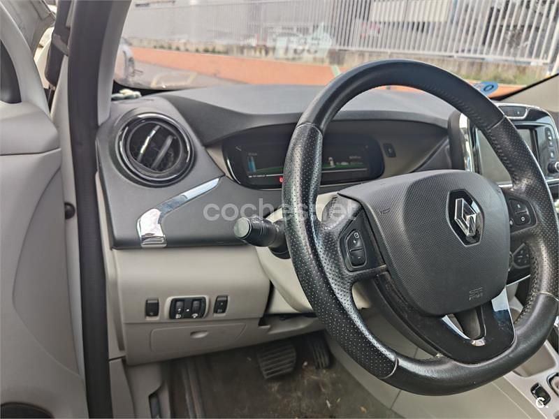 Usado Renault Zoe Intens 64 kW (88 CV) 2015 Eléctrico Utilitario