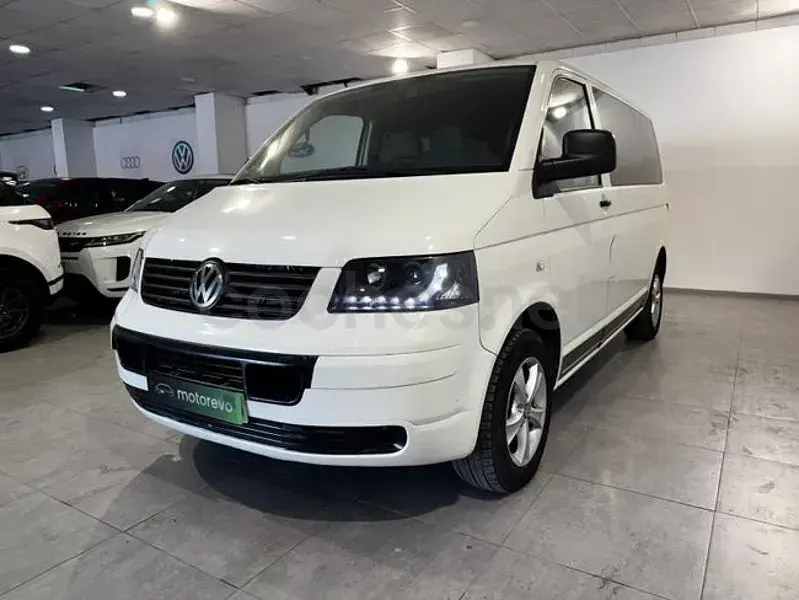 Usado VW Caravelle Comfortline 140 CV (102 kW) 2010 Blanco Van