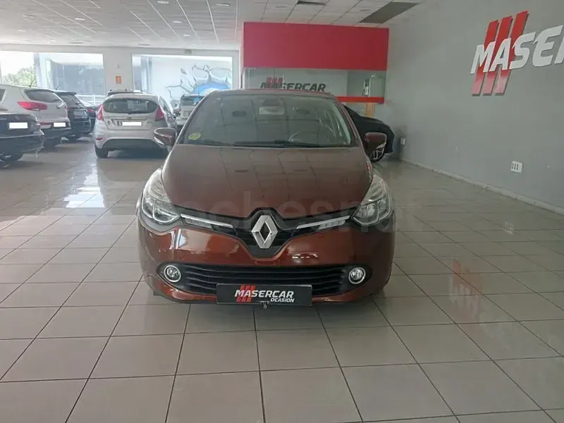 Usado Renault Clio IV Dynamique 90 CV (66 kW) 2015 Marrón Berlina