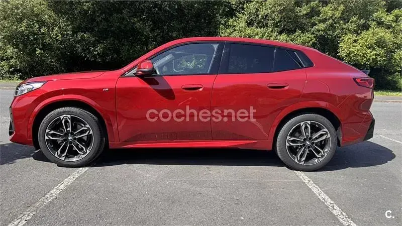 Usado BMW X2 150 CV (110 kW) 2025 Granate SUV