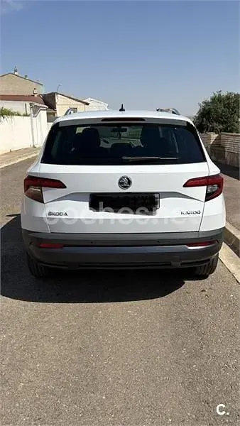 Usado Skoda Karoq Style 150 CV (110 kW) 2019 Blanco SUV