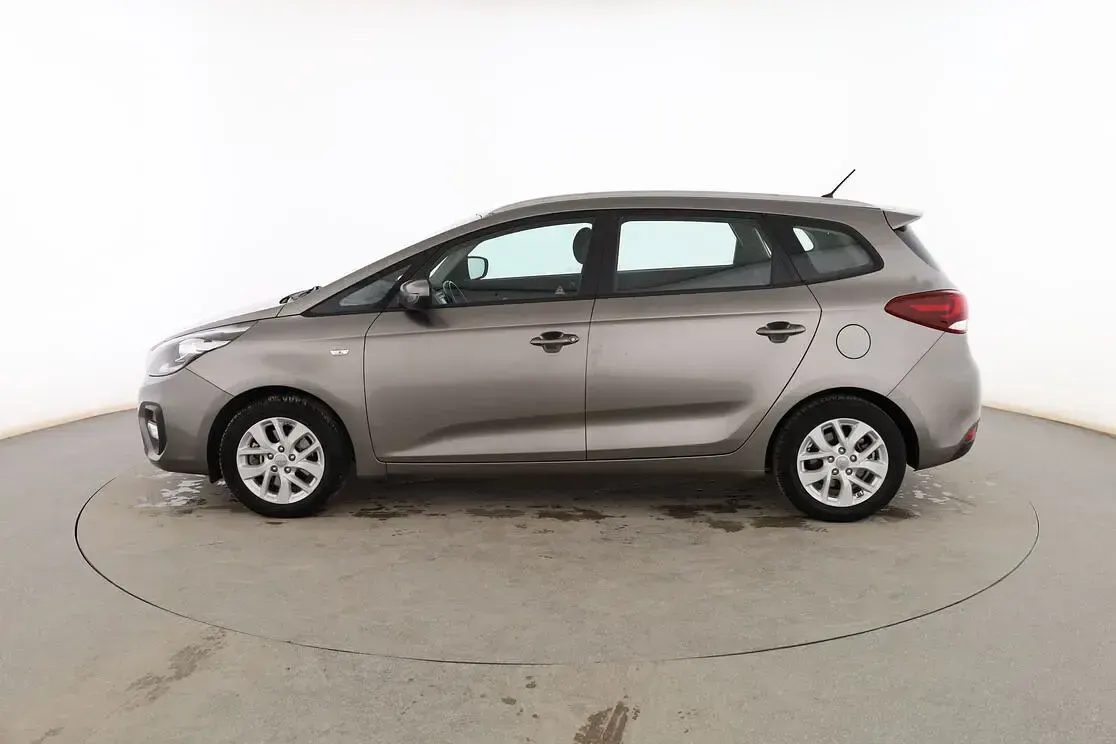Usado Kia Carens 135 CV (99 kW) 2018 Gris Monovolumen