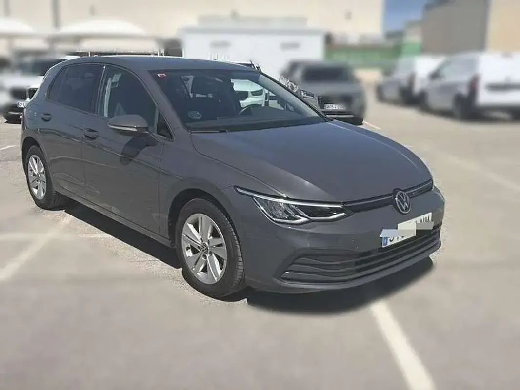 Usado VW Golf VIII Life 110 CV (80 kW) 2021 Utilitario