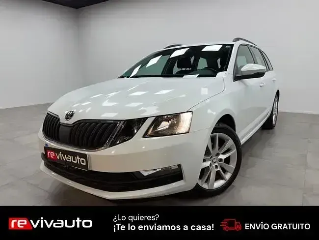 Usado Skoda Octavia Ambition 115 CV (84 kW) 2019 Blanco Familiar