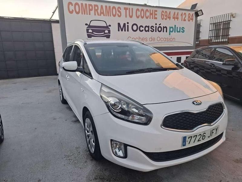 Usado Kia Carens 116 CV (85 kW) 2015 Blanco Monovolumen