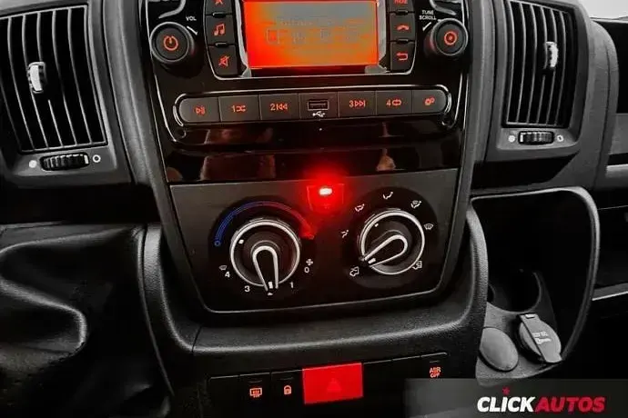 Usado Citroën Jumper 140 CV (102 kW) 2023 Monovolumen