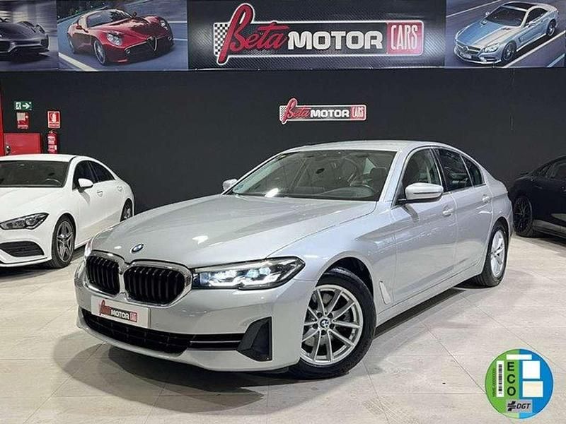 Usado BMW 520 Comfort Edition 190 CV (139 kW) 2021 Gris Berlina