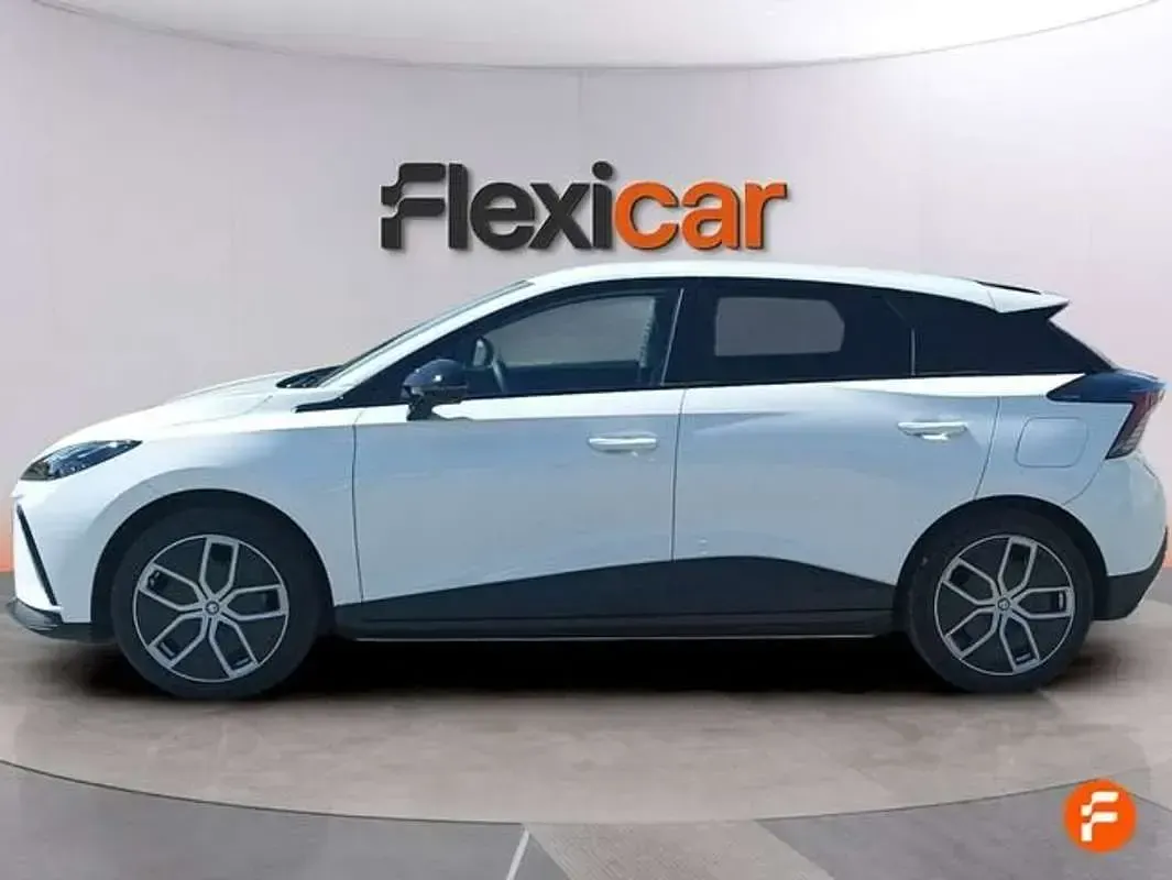Usado MG MG4 EV 125 kW (170 CV) 2024 Blanco Utilitario