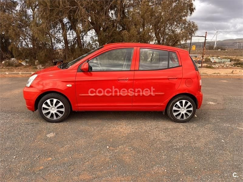 Usado Kia Picanto LX 65 CV (47 kW) 2006 Rojo Utilitario
