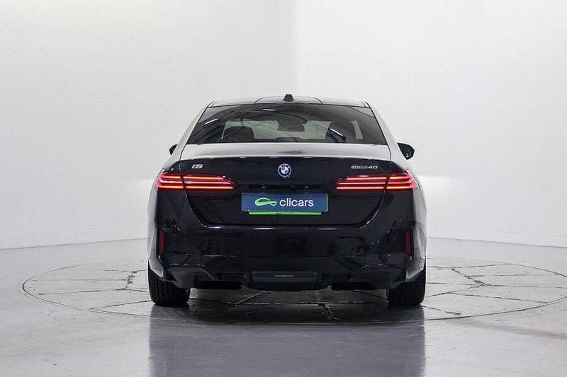 Usado BMW i5 M Sport 250 kW (340 CV) 2024 Negro Berlina