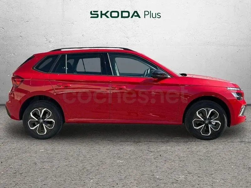 Usado Skoda Kamiq Selection 116 CV (85 kW) 2025 Rojo SUV