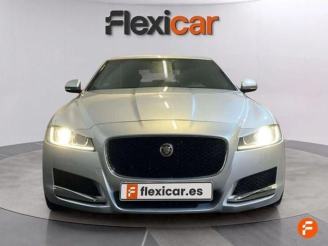 Usado Jaguar XF R-Sport 180 CV (132 kW) 2017 Gris Berlina