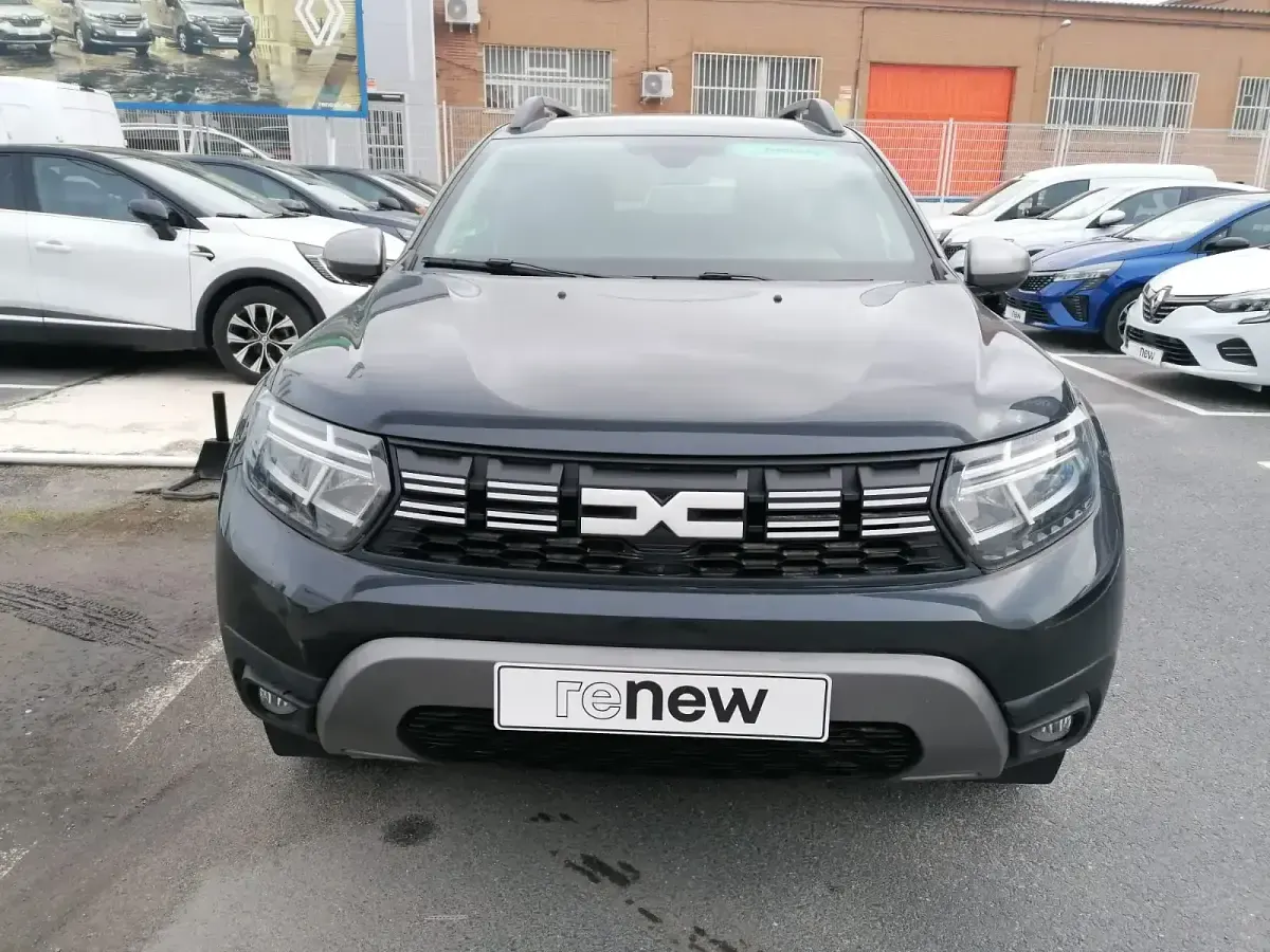 Usado Dacia Duster Journey 150 CV (110 kW) 2024 Gris / plata SUV
