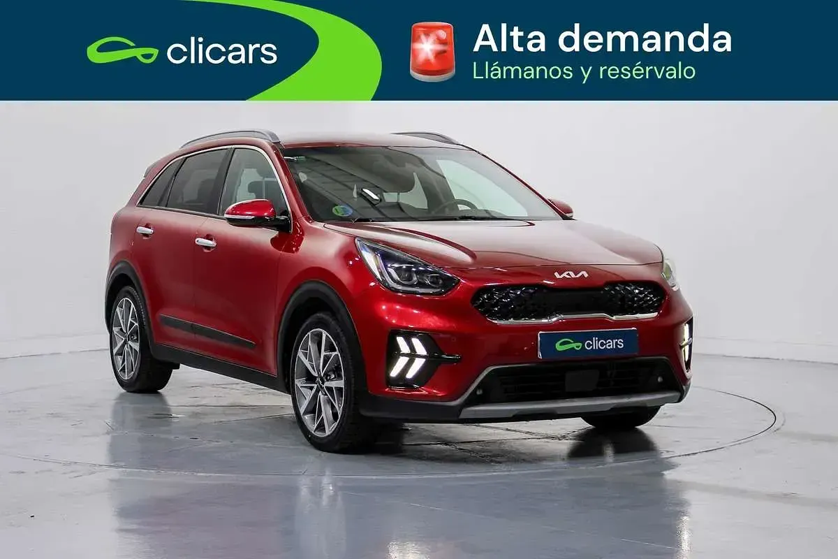 Usado Kia Niro 105 CV (77 kW) 2022 Rojo SUV