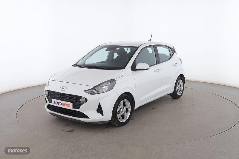 Usado Hyundai i10 67 CV (49 kW) 2023 Blanco Utilitario
