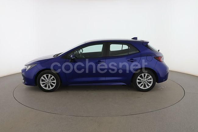 Usado Toyota Corolla Active 140 CV (102 kW) 2024 Azul Berlina