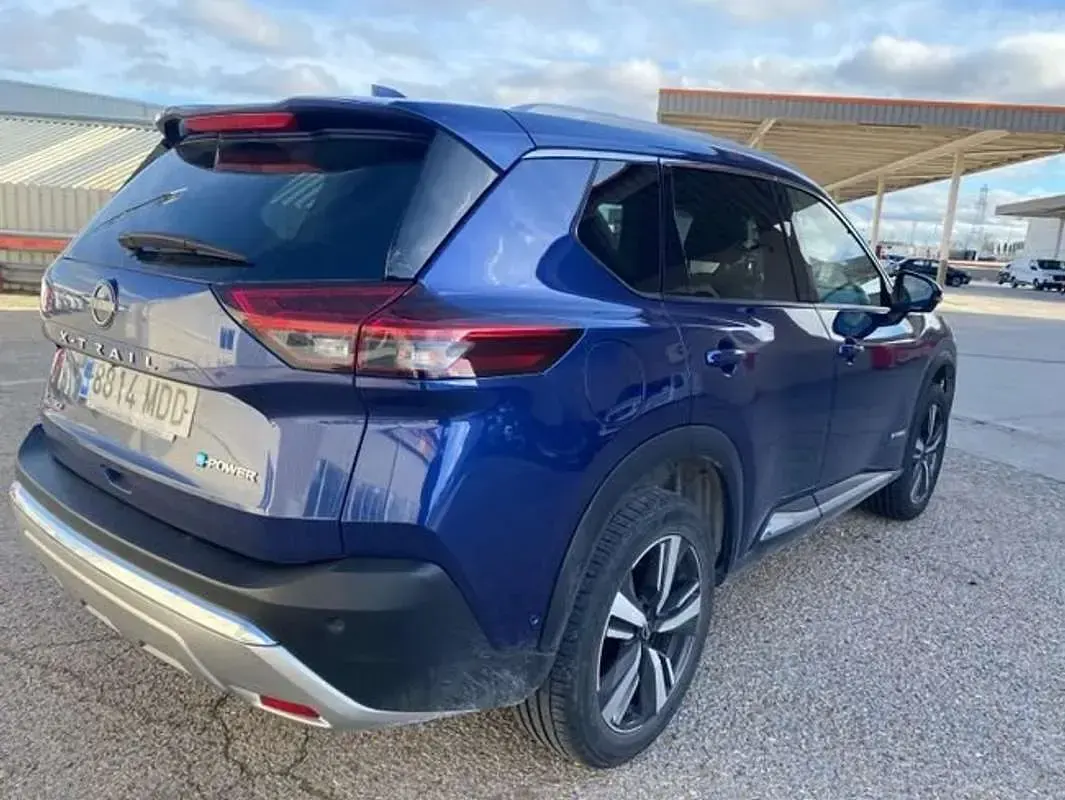 Usado Nissan X-Trail Tekna 215 CV (158 kW) 2022 Azul SUV