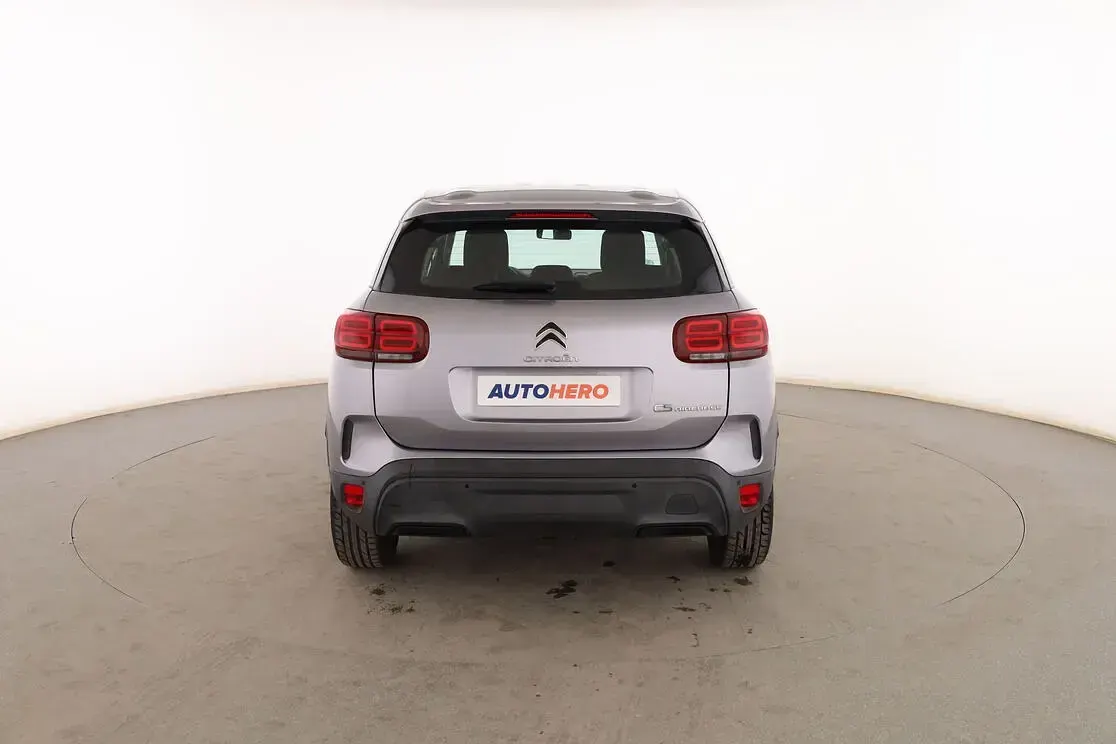 Usado Citroën C5 Aircross Live 131 CV (96 kW) 2020 Gris SUV