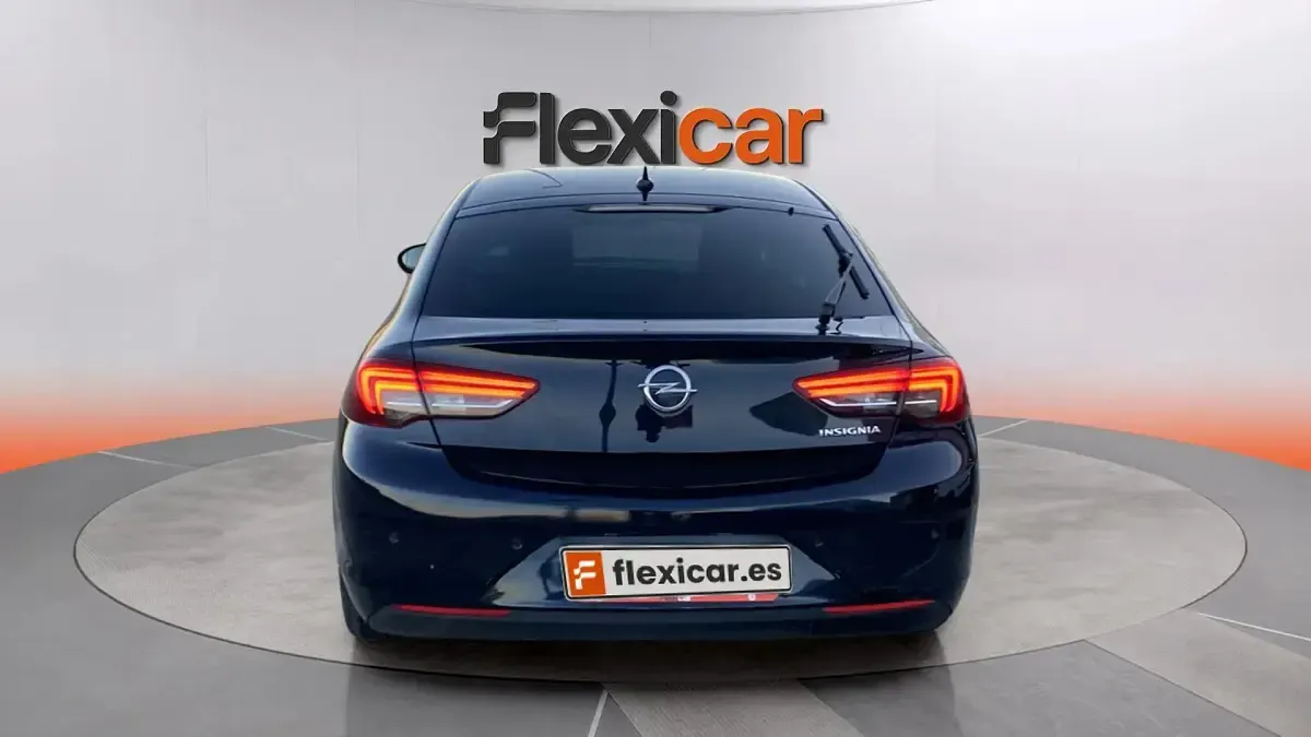 Usado Opel Insignia 136 CV (100 kW) 2019 Azul Berlina