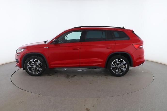 Usado Skoda Kodiaq SportLine 193 CV (141 kW) 2020 Rojo SUV