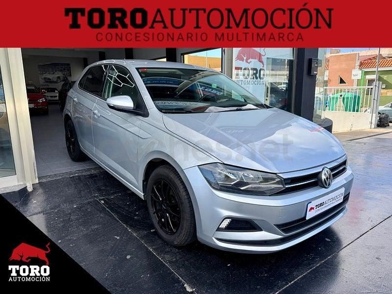 Usado VW Polo Sportline 95 CV (69 kW) 2019 Gris / plata Utilitario